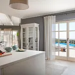 Star Mit Whirlpool By Interhome Sajini