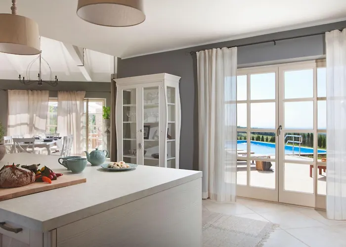 Star Mit Whirlpool By Interhome Šajini